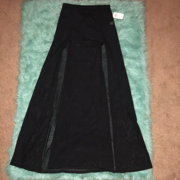 NWT Windsor black sheer swim coverup skirt